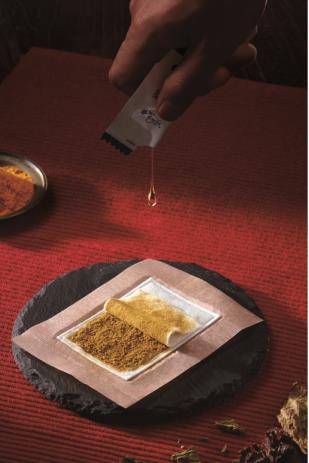 崴脚后正确的处理步骤是什么