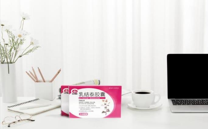 女生长期侧睡会导致肿块产生吗