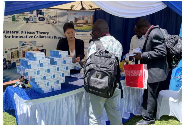 连花清瘟亮相肯尼亚医疗协会年度科学峰会