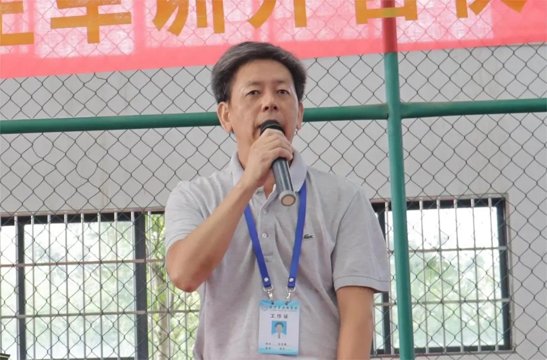 秋风送爽，蚁心送爱，情暖人心