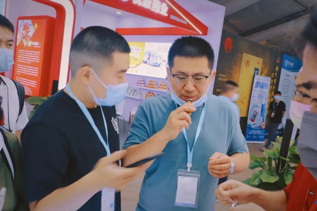  汉森制药亮相2022年西普会丨四磨汤口服液再度荣膺“健康产业品牌榜”