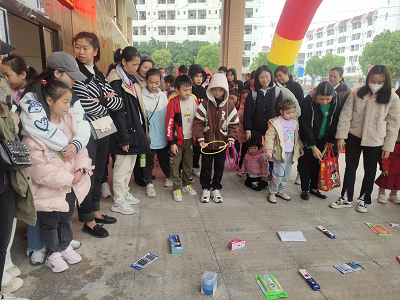 良辰吉日庆乔迁，共迎双蚁新发展