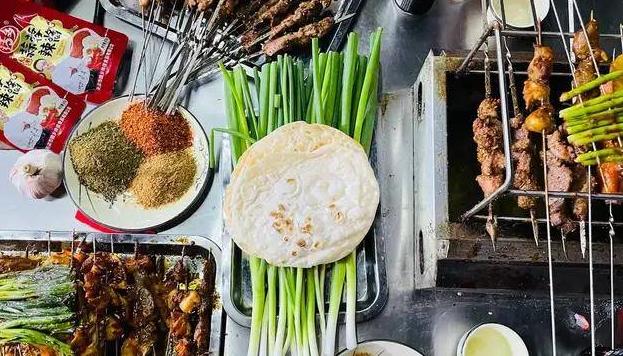 淄博烧烤火出圈，京万红暖心提醒谨防烫伤