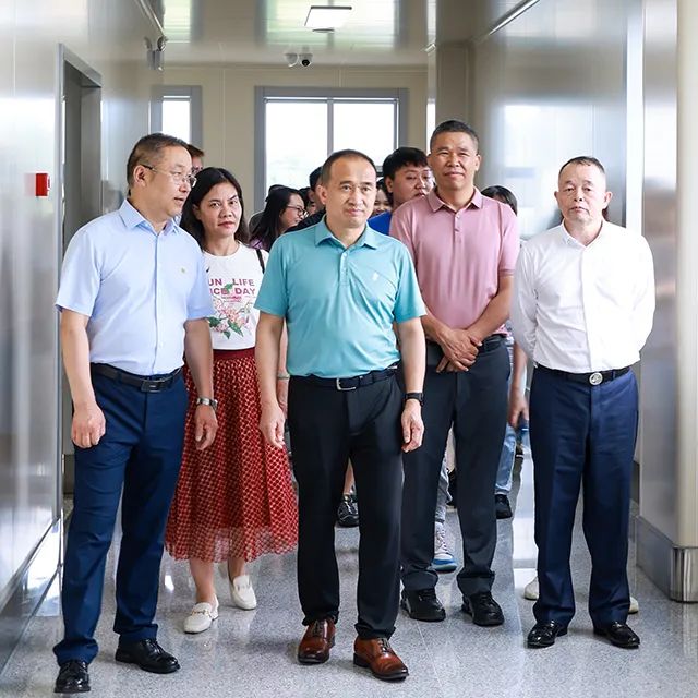 湖南师范大学MBA移动课堂走进汉森制药