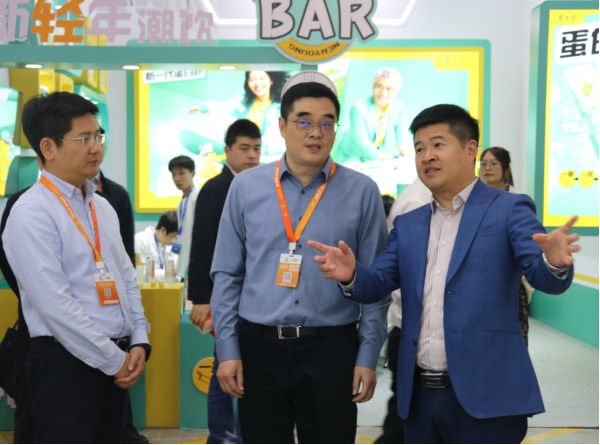 喜获双奖 | 好医生集团亮相第17届中国成长型医药企业发展大会