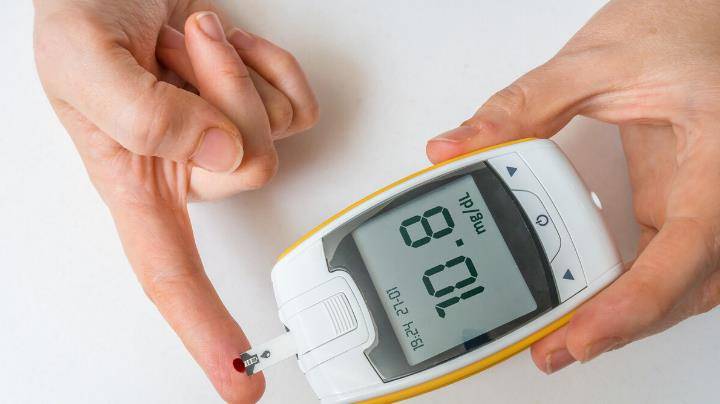 糖尿病患者能喝腊八粥吗？金芪降糖片提醒大家莫入“无糖”误区！