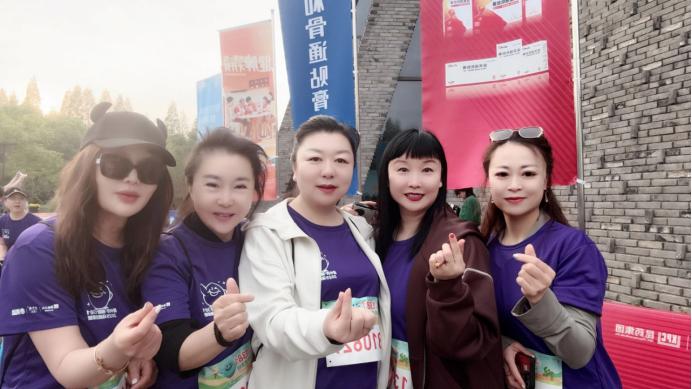 热烈祝贺四美星耀未来校长张新婷荣获“西湖奖・中国医药巾帼影响力人物”