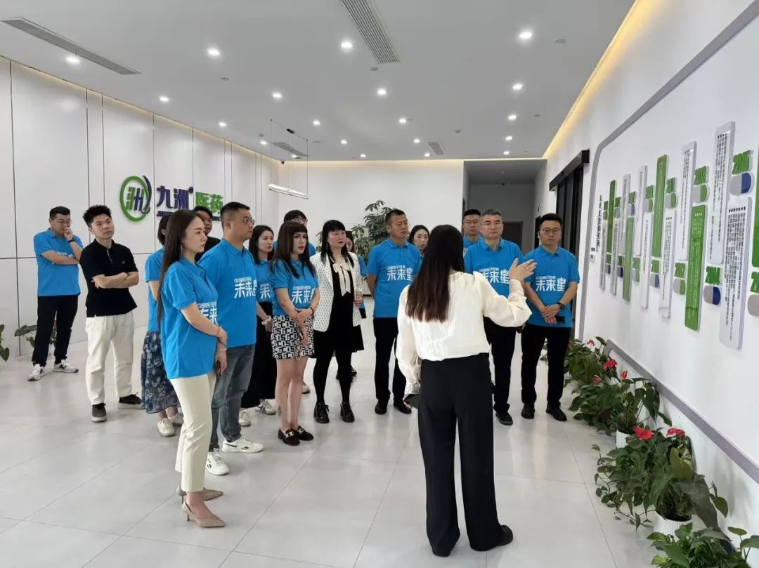 璀璨启杭城，星光耀未来——2025四美未来星杭州站圆满成功！