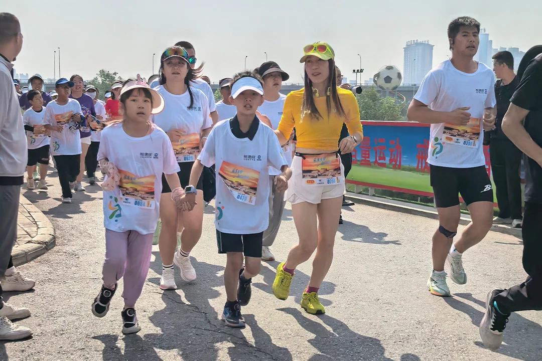 “乐动生命·健康轻盈每一步”乐榕融5公里健康跑公益活动圆满收官