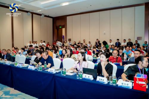 药店非药品类营销实战领航者李胜塔在第五届星辰会发表主题演讲，分享药店非药品类增长新引擎