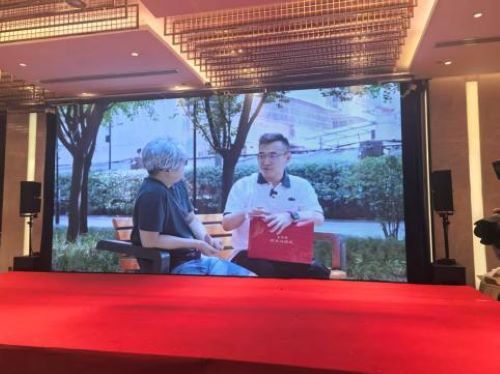 【行业盛典 载誉而归】 大自然药业荣获首届长安大健康产业论坛三项殊荣