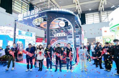 赤尾红科技荣膺天猫双项大奖：以“药械融合”科技重塑国产安全套行业标杆‌