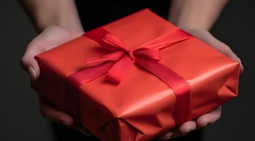 春节礼赠新趋势：“家庭健康管理”模式下，子女如何表达孝心？