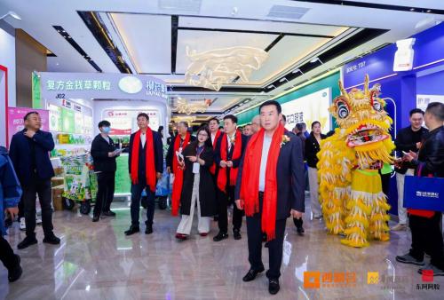 5 万人鏖战湖州！2026 西鼎会首日燃爆院外市场！新品首发、工商签约、趋势定调三重生意新局