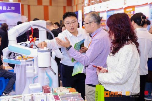 5 万人鏖战湖州！2026 西鼎会首日燃爆院外市场！新品首发、工商签约、趋势定调三重生意新局