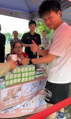 点滴清爽伴前行，白云山何济公为高考学子加油！